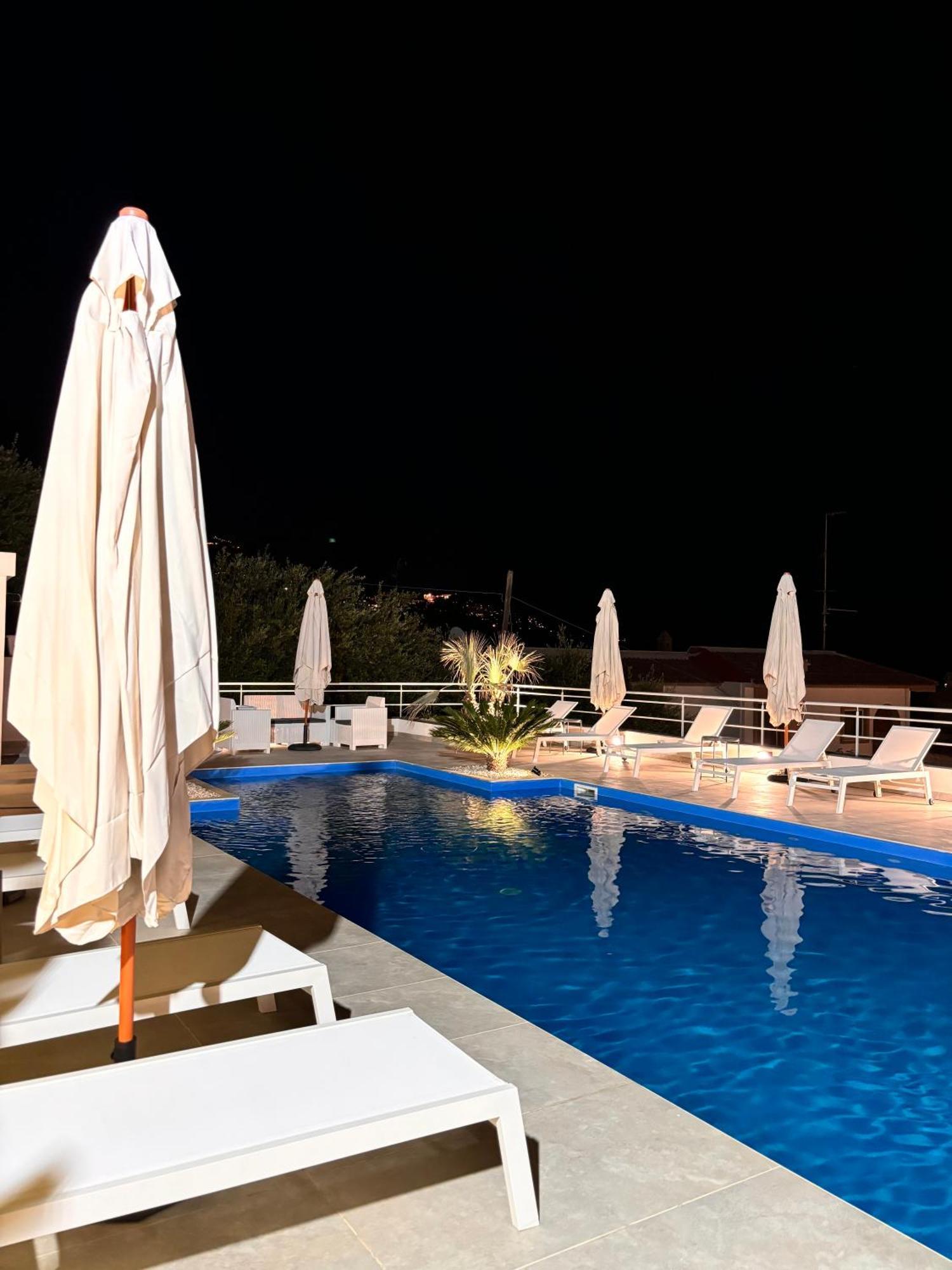 Ig - "Villa Don Antonio" Apartments Giardini Naxos Esterno foto