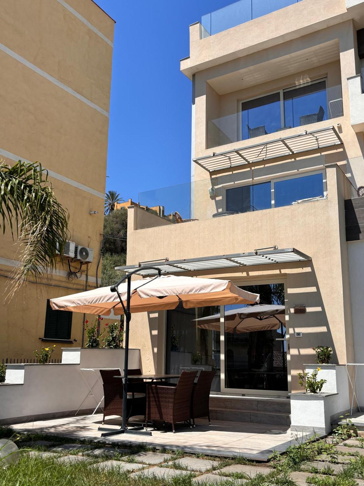 Ig - "Villa Don Antonio" Apartments Giardini Naxos Esterno foto