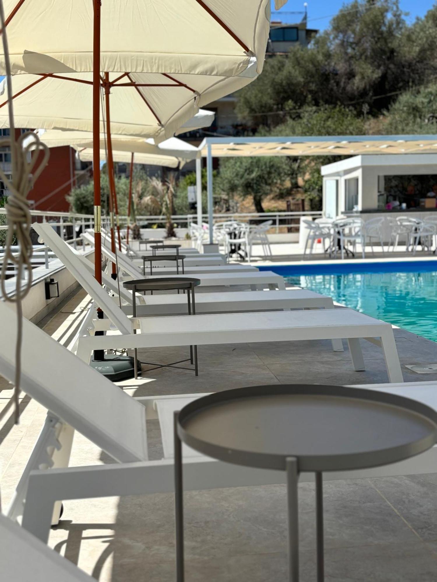 Ig - "Villa Don Antonio" Apartments Giardini Naxos Esterno foto