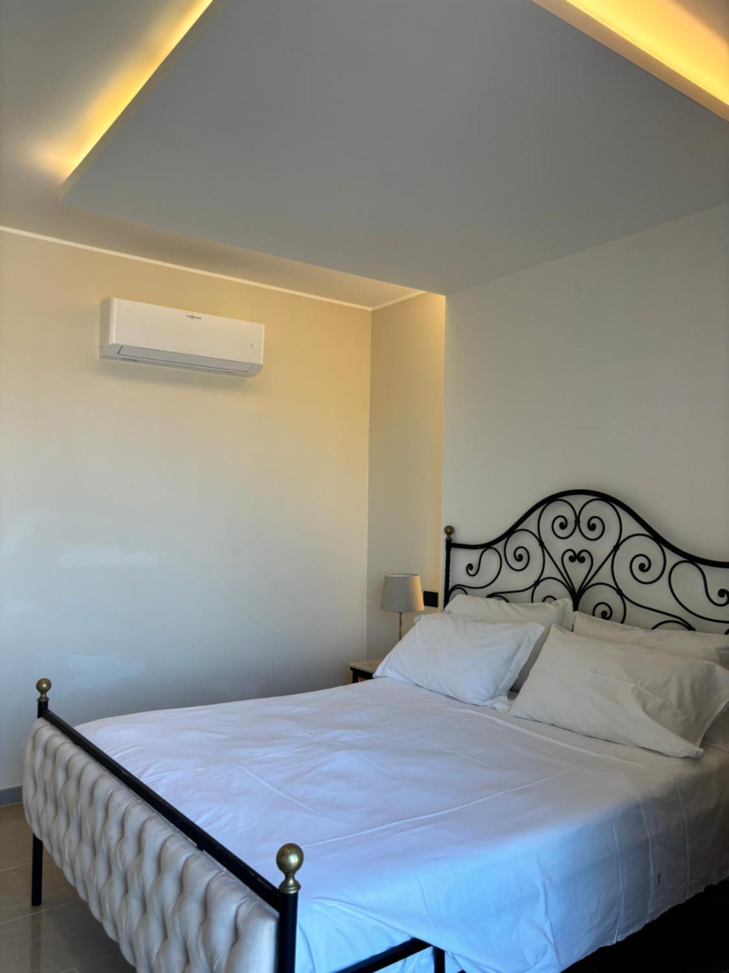 Ig - "Villa Don Antonio" Apartments Giardini Naxos Esterno foto