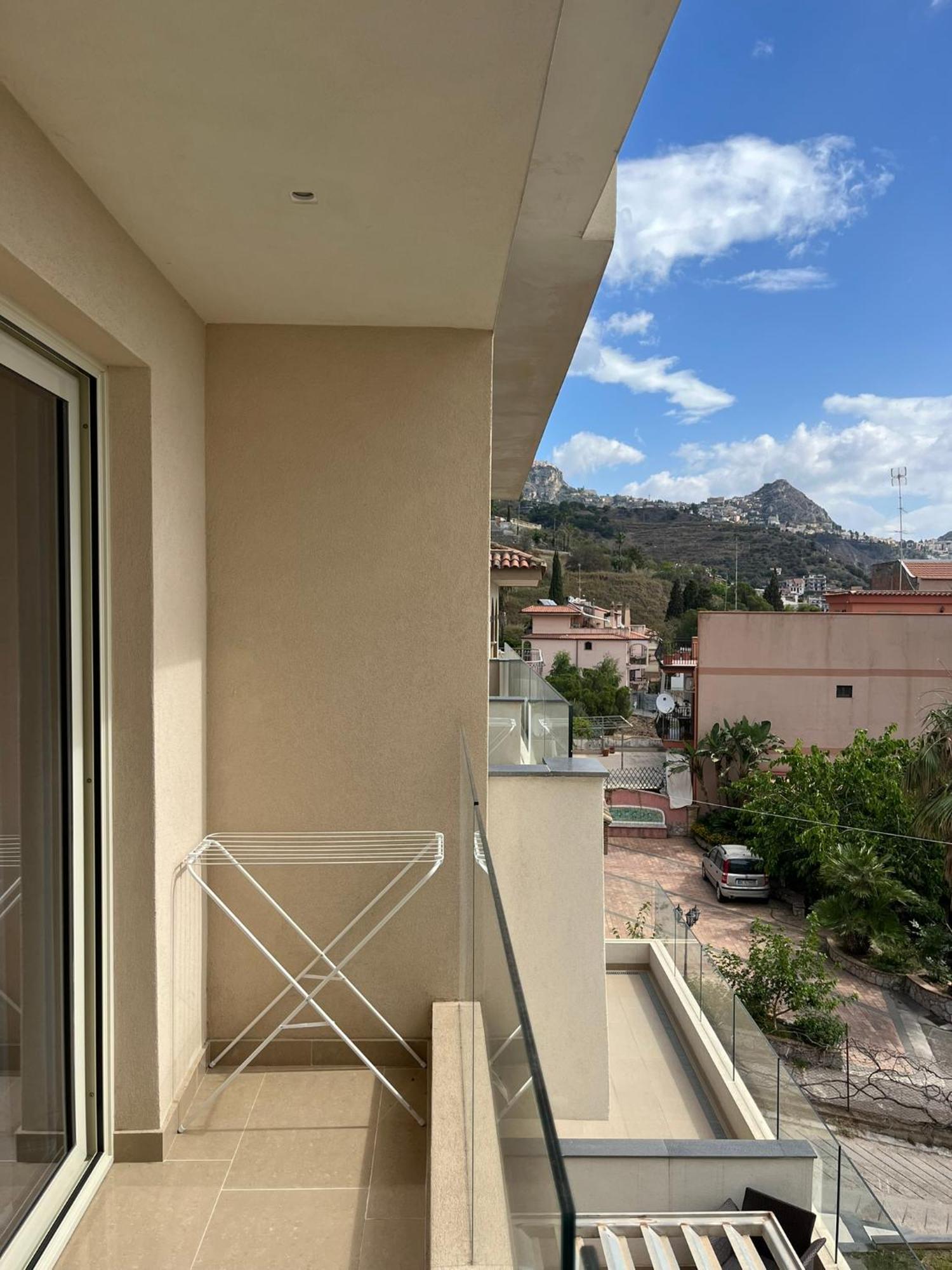 Ig - "Villa Don Antonio" Apartments Giardini Naxos Esterno foto